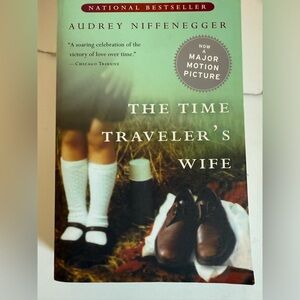 The time traveler’s wife book bestseller Audrey Niffenegger 4/$20